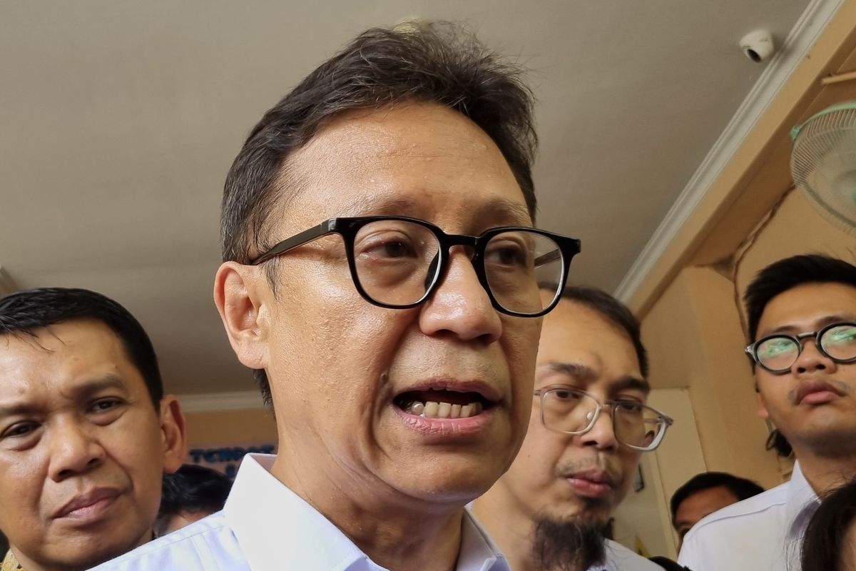 Menteri Kesehatan (Menkes), Budi Gunadi Sadikin, di Surabaya, Senin (10/2/2025).