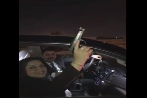Videonya Tembakkan Pistol Viral, Anggota Parlemen Irak Dikecam
