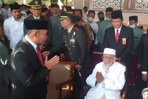 Abu Bakar Ba'asyir Hadir di Upacara HUT Ke-78 RI di Ponpes Al Mukmin Ngruki Sukoharjo