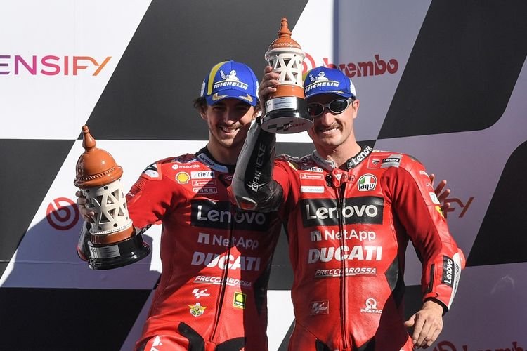 Dua pebalap Ducati Francesco Bagnaia dan Jack Miller berhasil naik podium pada balapan MotoGP Algarve di Sirkuit Internasional Algarve, Portugal, Minggu (7/11/2021) malam WIB.