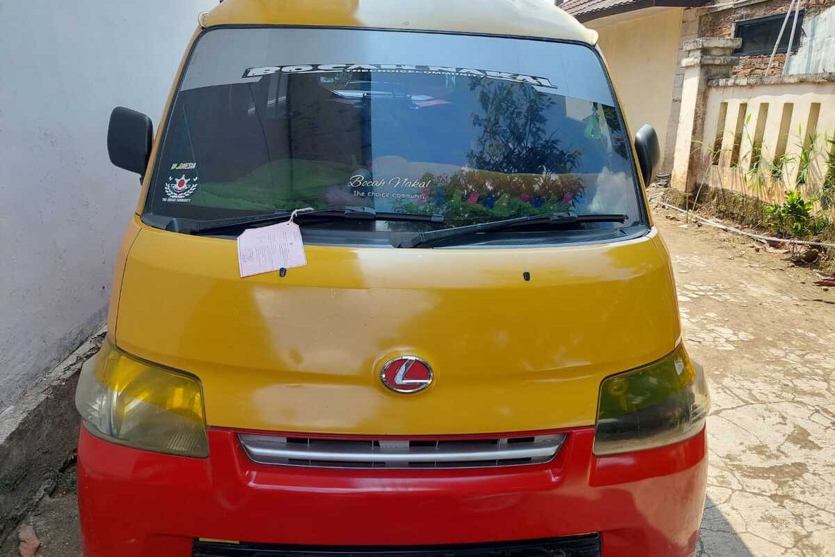 Angkot Cijenuk-Cililin yang digunakan untuk memperkosa gadis SMP di Bandung Barat.