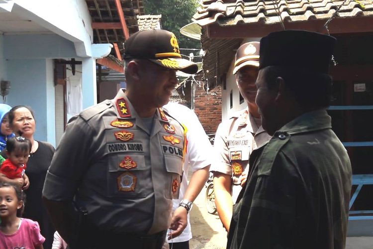  Kepala Polda Jateng Irjen Pol Condro Kirono, disela-sela pemantauan pencoblosan Pemilu 2019 di Kabupaten Temanggung, Rabu (17/4/2019).