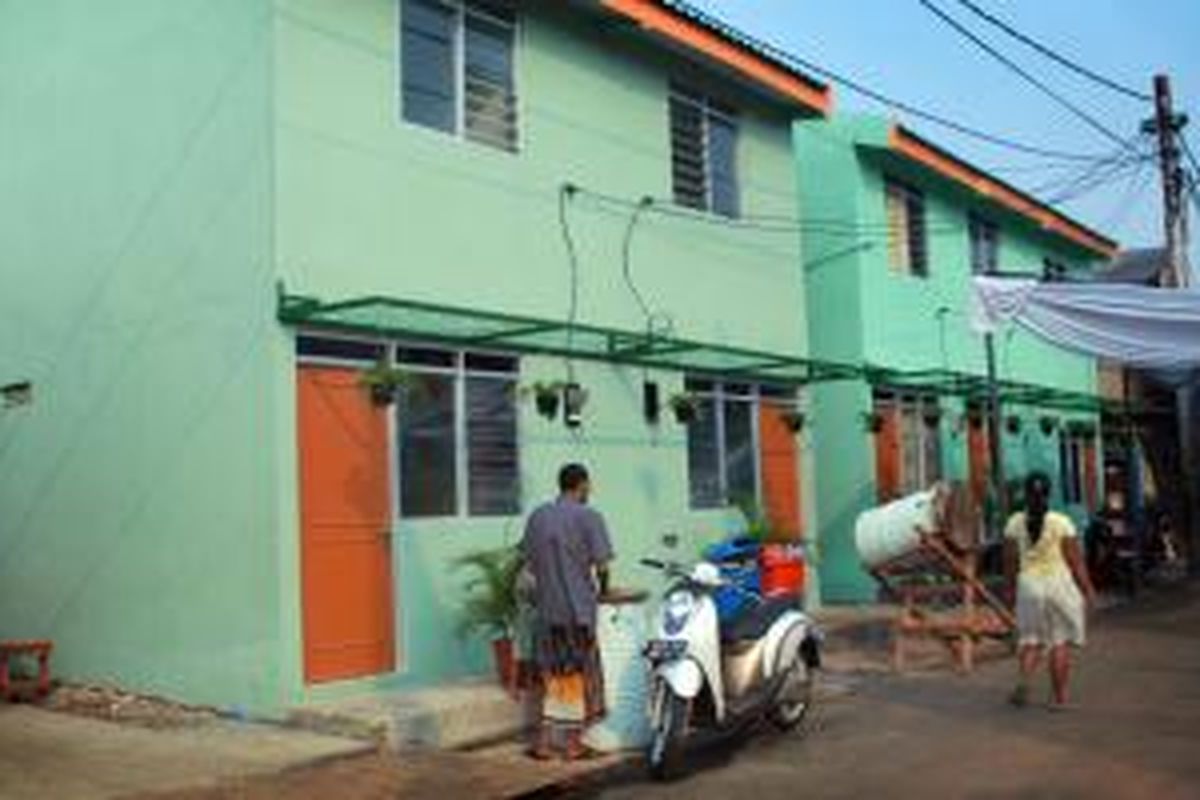 Suasana kampung deret di RT 13, Kelurahan Tanah Tinggi, Kecamatan Johar Baru, Jakarta Pusat, Rabu (7/8/2013) siang.