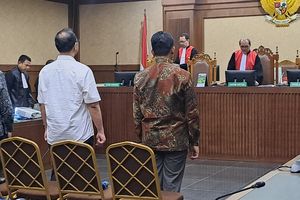 Saat Bersaksi, Batik yang Dipakai Pejabat Bea Cukai Ternyata Hasil Uang Suap