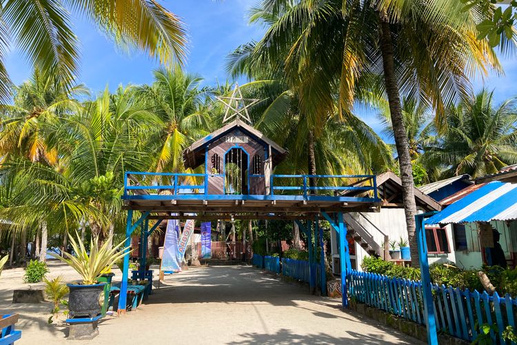 Suasana Desa Wisata Arborek, Kabupaten Raja Ampat, Papua Barat, Selasa (26/10/2021).