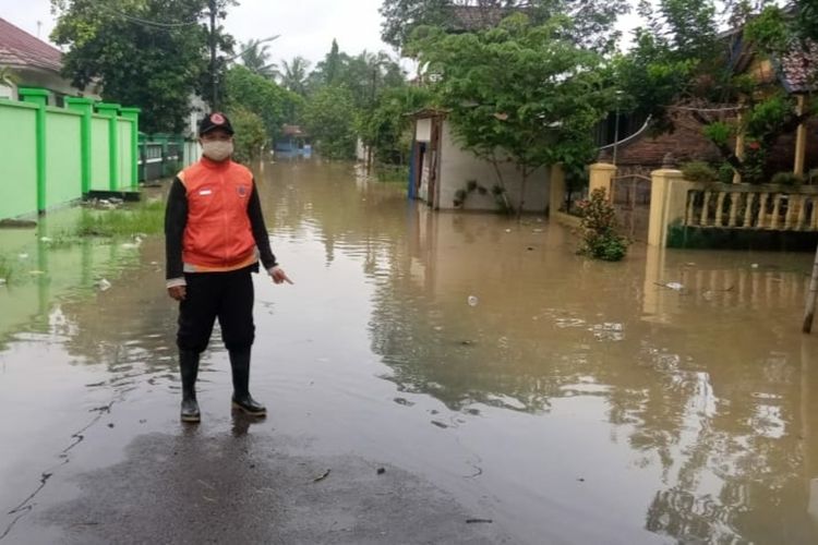 Banjir kembali menggenangi sejumlah wilayah di Kabupaten Cilacap, Jawa Tengah, Minggu (13/12/2020).