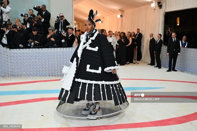 US actress/singer Janelle Monae arrives for the 2023 Met Gala at the Metropolitan Museum of Art on May 1, 2023, in New York. The Gala raises money for the Metropolitan Museum of Art's Costume Institute. The Gala's 2023 theme is ?Karl Lagerfeld: A Line of Beauty.?
ANGELA WEISS / AFP 