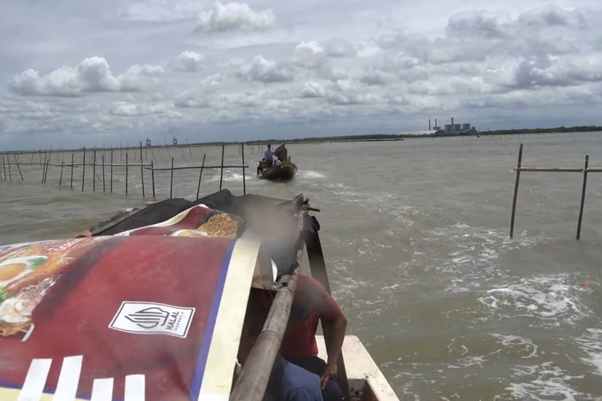 Misteri Pagar Bambu Sepanjang 30,16 Km di Laut Tangerang