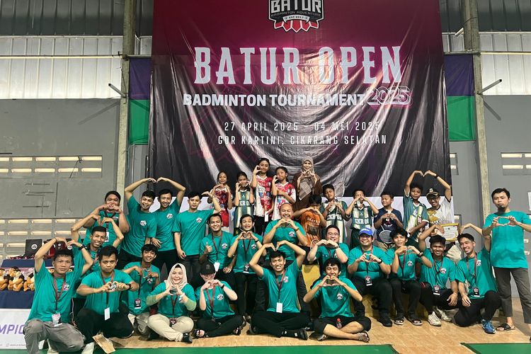 Batur Open 2025, mahasiswa ITB, relawan perbankan dan PB Batur mengajak siswa SD belajar keberlanjutan.