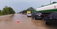 Tol Jakarta-Tangerang Banjir Imbas Luapan Kali Sabi