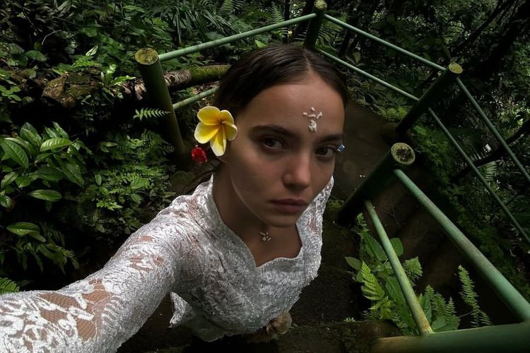 Model asal Bali bernama Inka Williams, yang merupakan kekasih aktor Channing Tatum.