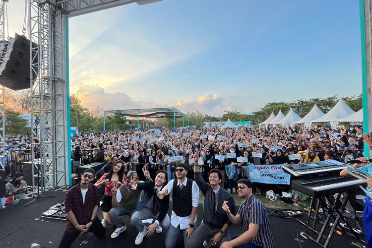 Lebih dari 5.000 pengunjung menghadiri All New BR-V Pop Park di Bandung. Acara ini dimeriahkan penampilan Yovie & Nuno. 