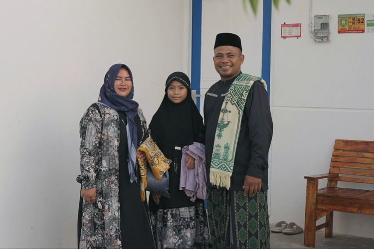 Bahagianya Warsana Lebaran Tanpa Rob di Kampung Nelayan Sejahtera Indramayu