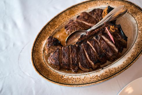 Menjajal Steak Mewah dari Cabang Restoran di Manhattan, Bagaimana Rasanya?