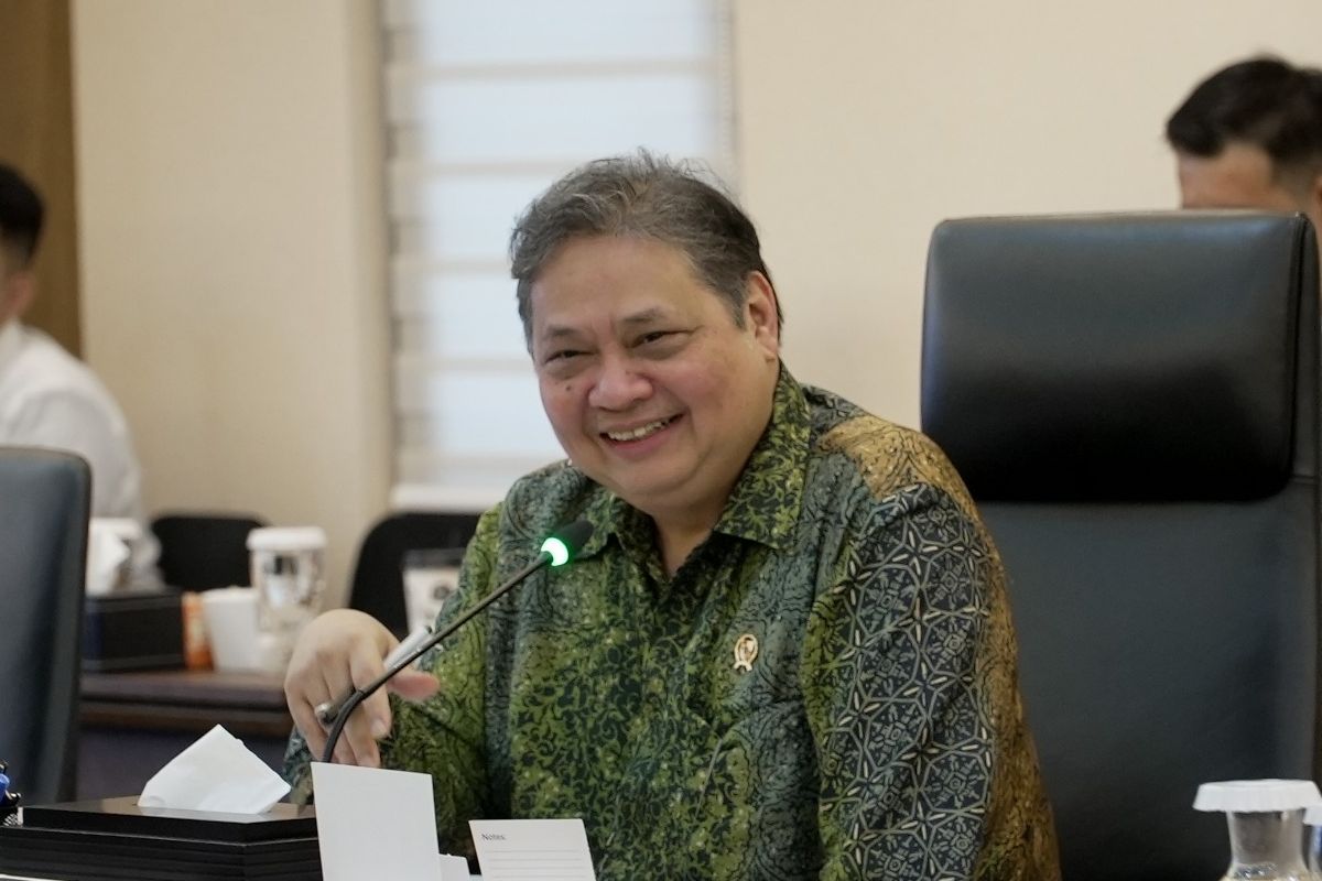 Menteri Koordinator (Menko) Bidang Perekonomian Airlangga Hartarto ketika berdiskusi dengan delegasi kongres Amerika Serikat  (AS) di Jakarta, Senin  (28/8/2023). 