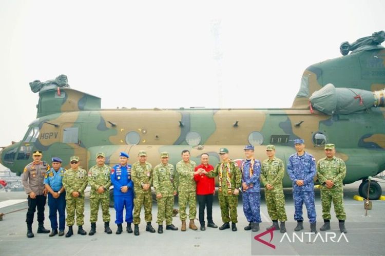 3 Heli Chinook Jepang Padamkan Karhutla di Bawah Kendali Lanud Supadio