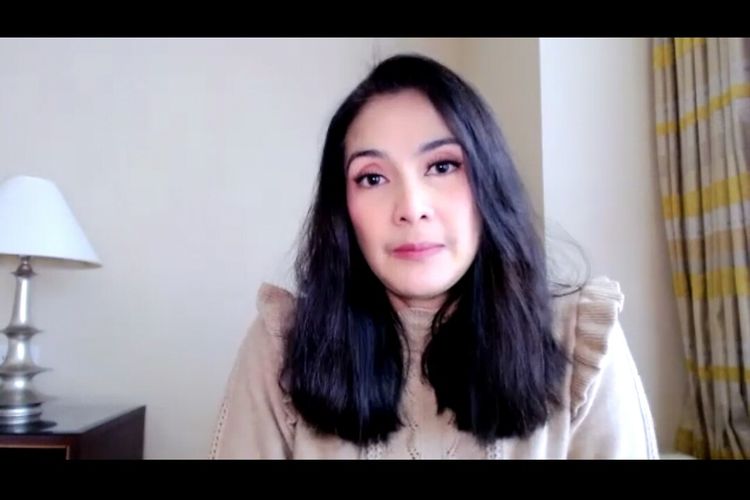 Aktris Maudy Koesnaedi saat konferensi pers virtual film Pelangi Tanpa Warna, Kamis (20/1/2022).