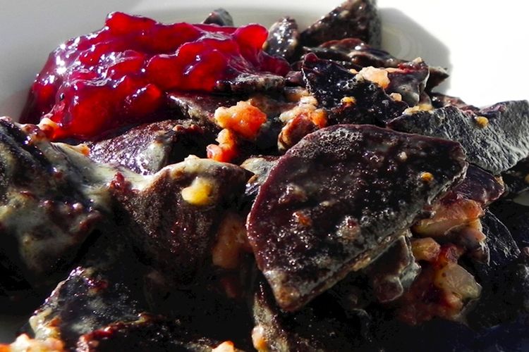 10 Makanan Paling Kontroversial di Dunia 2026 Versi Taste Atlas yang Bikin Lidah Terbata-bata