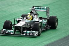 Rosberg Kembali Ungguli Vettel pada Sesi Latihan Bebas Kedua GP Brasil