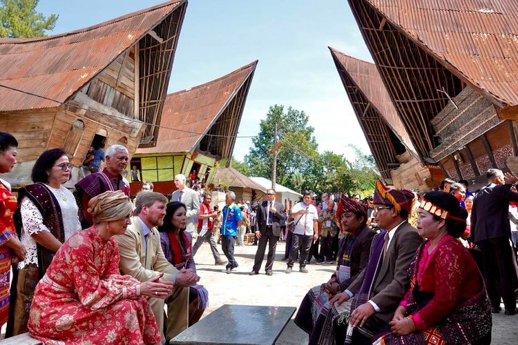 Kunjungi Danau Toba, Raja Belanda Kagum dengan Keindahan Indonesia