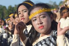 Ribuan Penari dan 100 Alat Tenun Ramaikan Festival Budaya Tua Buton