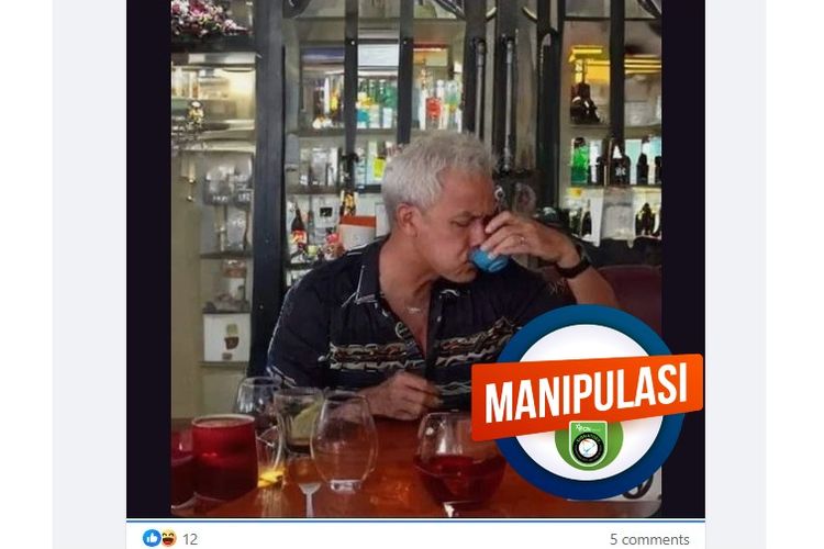Tangkapan layar Facebook gambar yang diklaim menampilkan Ganjar sedang mengonsumsi minuman beralkohol