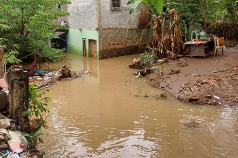 Warga Rawajati Sudah Biasa Kebanjiran, Ketua RT: Banjir 60-80 Cm Masih 