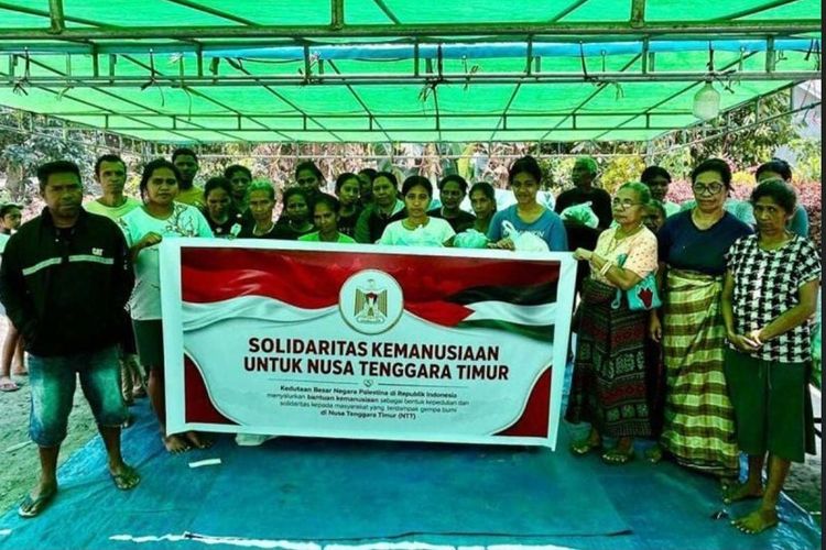 Kedubes Palestina Salurkan Bantuan untuk Korban Gempa NTT, Tegaskan Solidaritas dengan Indonesia