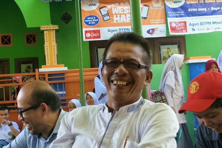 Sunarto, salah satu agen laku pandai PT Bank Tabungan Pensiunan Nasional (BTPN), Tbk di Binjai, Medan Sumatera Utara.