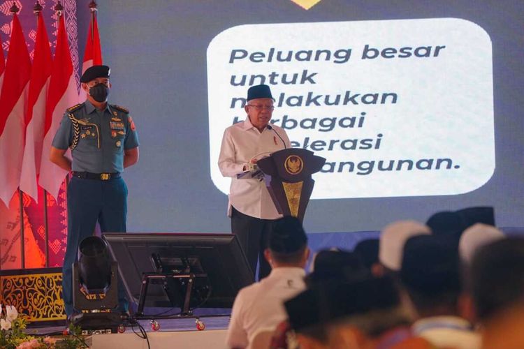 Wakil Presiden Ma'ruf Amin saat meresmikan BLK Komunitas di Desa Darek, Lombok Tengah, NTB, Jumat (10/2/2013)