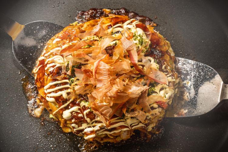 Ilustrasi okonomiyaki. 