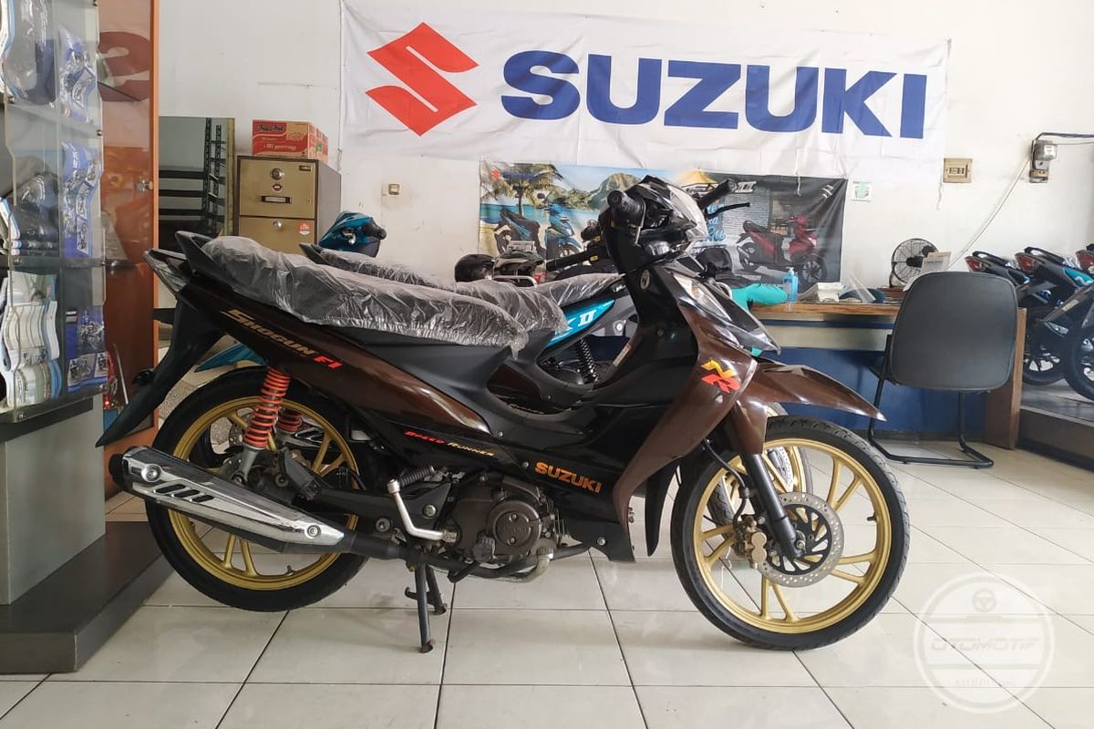 Suzuki Shogun NR FI