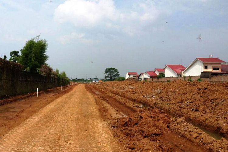 Wiraland menghadirkan jalan penghubung di tengah-tengah perumahan yang nantinya akan menghubungkan tiga jalan protokol besar, yakni Jalan Ngumban Surbakti, Jalan Setia Budi dan Jalan Jamin Ginting, Selasa (1/8/2017)