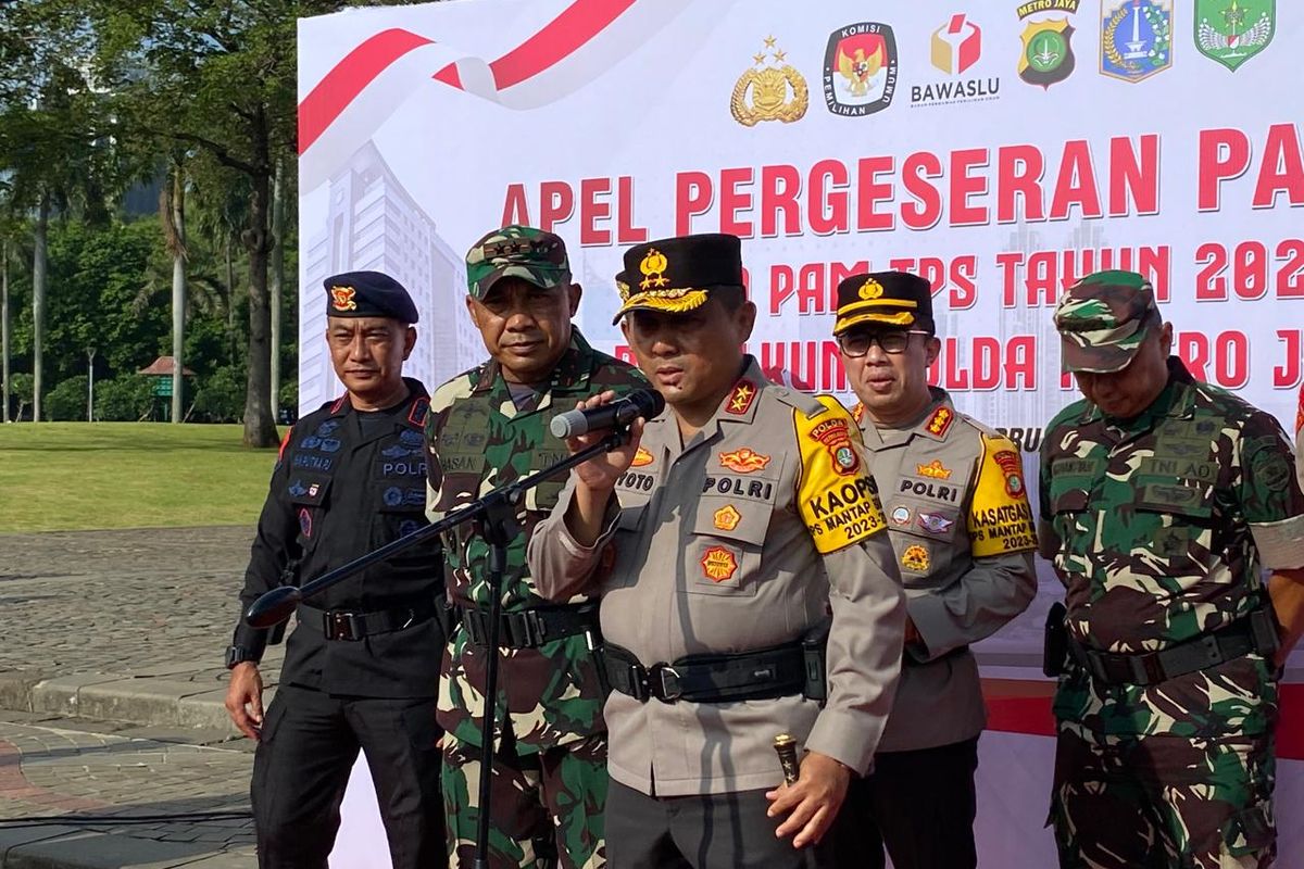 Kapolda Metro Jaya Irjen Karyoto di Lapangan Silang Monas, Selasa (13/2/2024). 