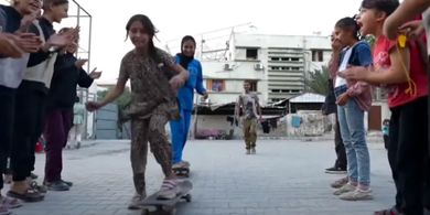 Saudi Luncurkan Sekolah Lapangan di Gaza, Selamatkan Nasib 1.000 Siswa