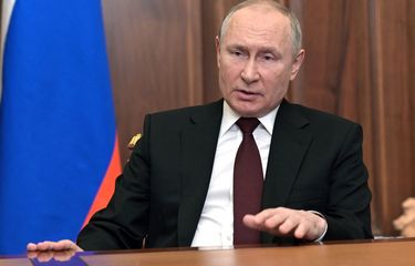 Presiden Rusia Vladimir Putin saat berpidato di Kremlin, Moskwa, Senin (21/2/2022).