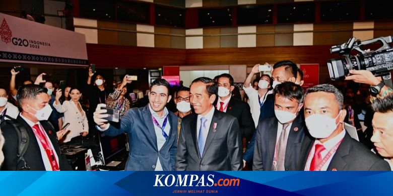 Saat Jokowi Mendadak Sambangi Media Center dan Sapa Pewarta G20...
