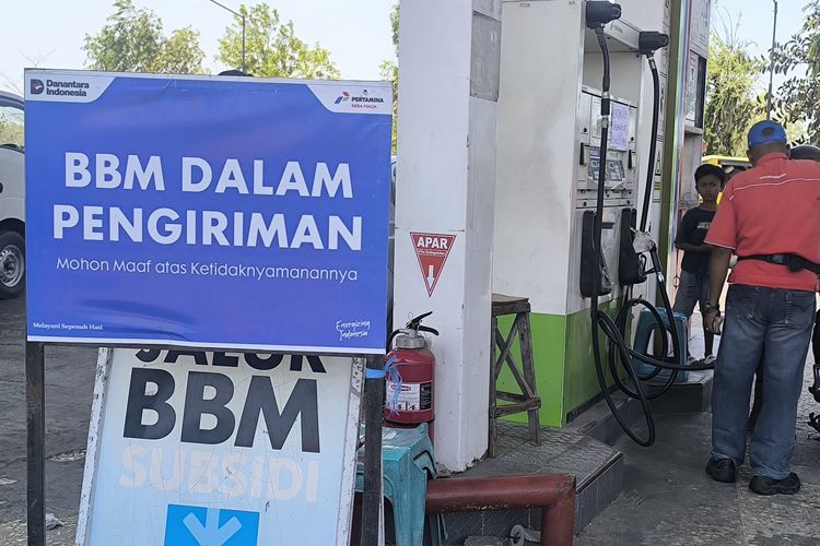Kuota Solar Habis, SPBU Trunojoyo Pamekasan Terapkan Sistem Buka-Tutup