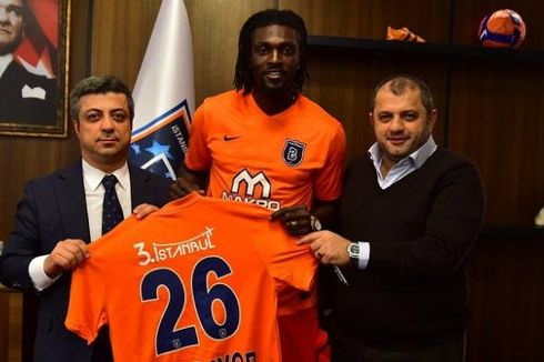 Emmanuel Adebayor Resmi Bergabung ke Klub Turki