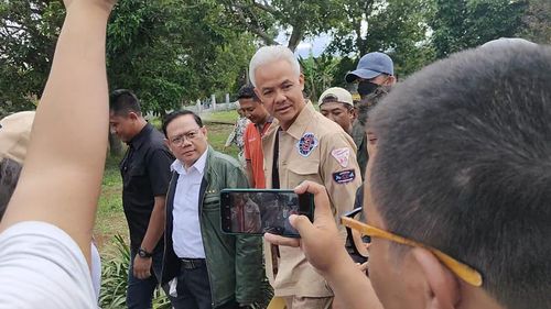 Ganjar Sebut PDI-P Refleksi Diri Usai Ditinggal Maruarar dan Ratusan Kader