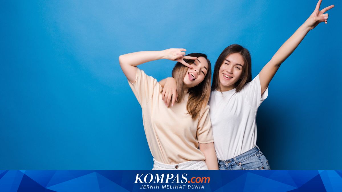 Mengapa Sahabat Perlahan Menjauh Saat Kita Beranjak Dewasa?