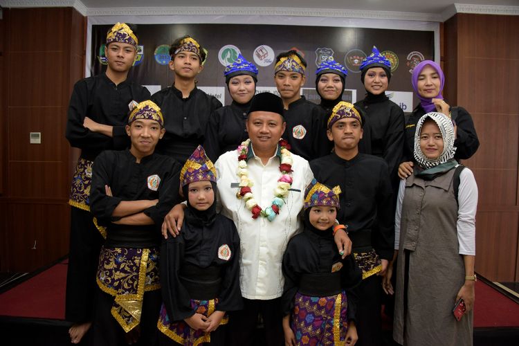 Wakil Gubernur Jawa Barat Uu Ruzhanul Ulum saat menghadiri acara launching trailer film pendidikan berjudul ?Anak Batas? di Hotel Grand Asrilia, Kota Bandung, Selasa (30/7/19).