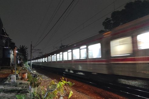 Seorang Pengamen Tewas Tertabrak KRL di Kebayoran Lama