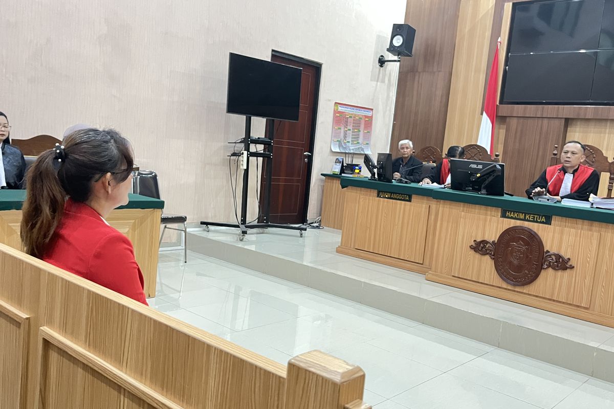 Selebgran Isa Zega saat mengikuti sidang vonis di Pengadilan Negeri Kepanjen, Kamis (8/5/2025).