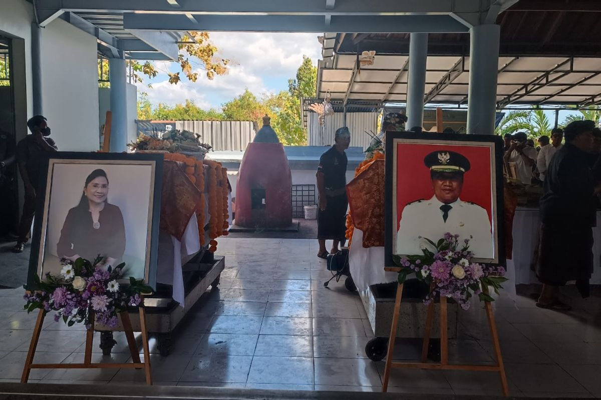 Jenazah Mantan Bupati Kabupaten Jembrana Ida Bagus Ardana (84) dan istrinya, Sri Wulan Trisna (64), dikremasi di Krematorium Kerta Semadi di Mumbul, Nusa Dua, Kabupaten Badung, Kamis (15/8/2024) pukul 10.30 Wita. Kompas.com/ Yohanes Valdi Seriang Ginta