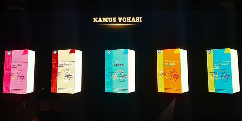 Kamus Vokasi merupakan salah satu produk yang diluncurkan pada puncak peringatan Bulan Bahasa dan Sastra 2019 di Jakarta, Senin (28/10/2019).
