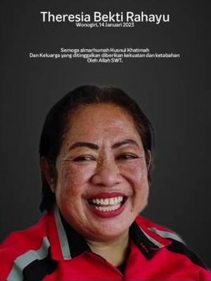 Bu Yayuk, mantan sopir wanita PO Haryanto yang sempat viral karena mengenakan daster saat mengemudi, meninggal dunia