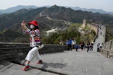 Tembok Besar China Penuh Wisatawan, Seolah Tak Ada Covid-19