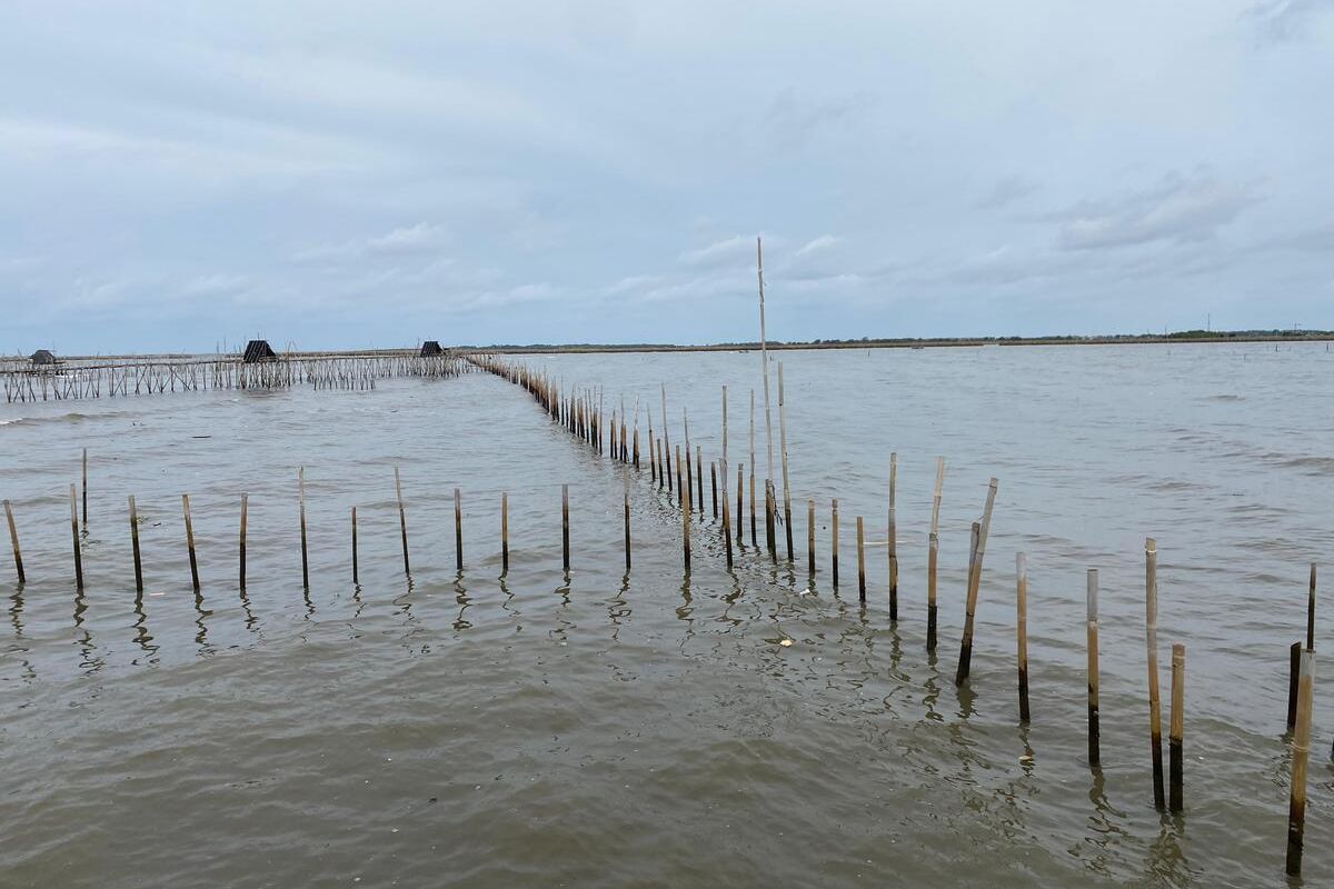 Ada Pagar Laut, Tangkapan Ikan Berkurang dan Perahu Nelayan Kerap Rusak