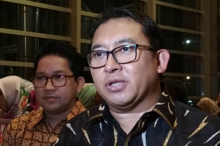 Wakil Ketua DPR RI, Fadli Zon Ketika Ditemui Dalam Acara Tadarus Puisi Ramadhan di Taman Isma Marzuki, Jakarta, Kamis (1/6/2017).